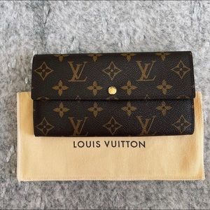 Louis Vuitton Monogram Sarah Wallet